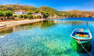 Uçaklı Badem Çiçeği